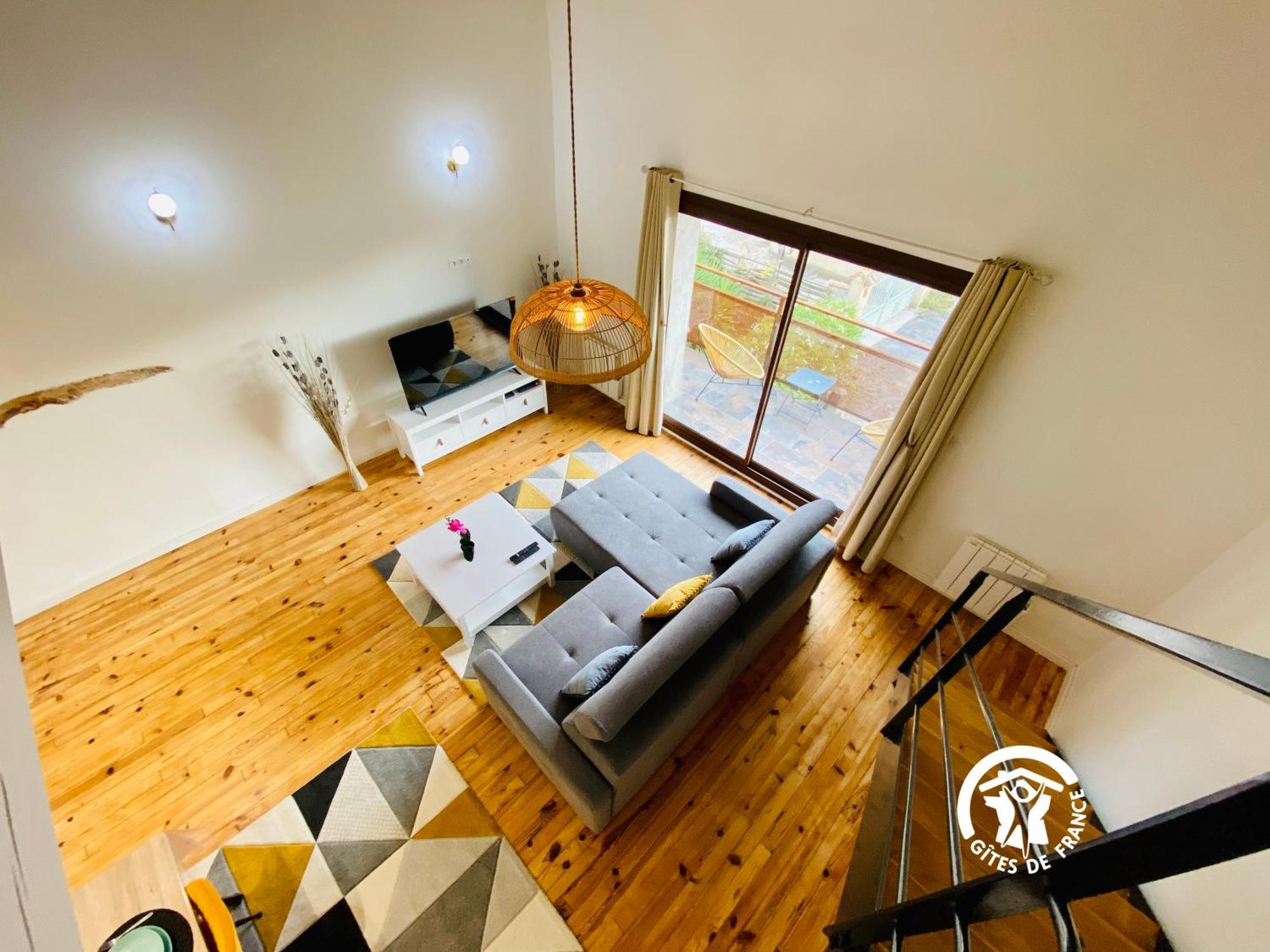 Loft Cocon Climatise - Imprenable Vue Sur Le Chateau Comtal قرقشونه المظهر الخارجي الصورة
