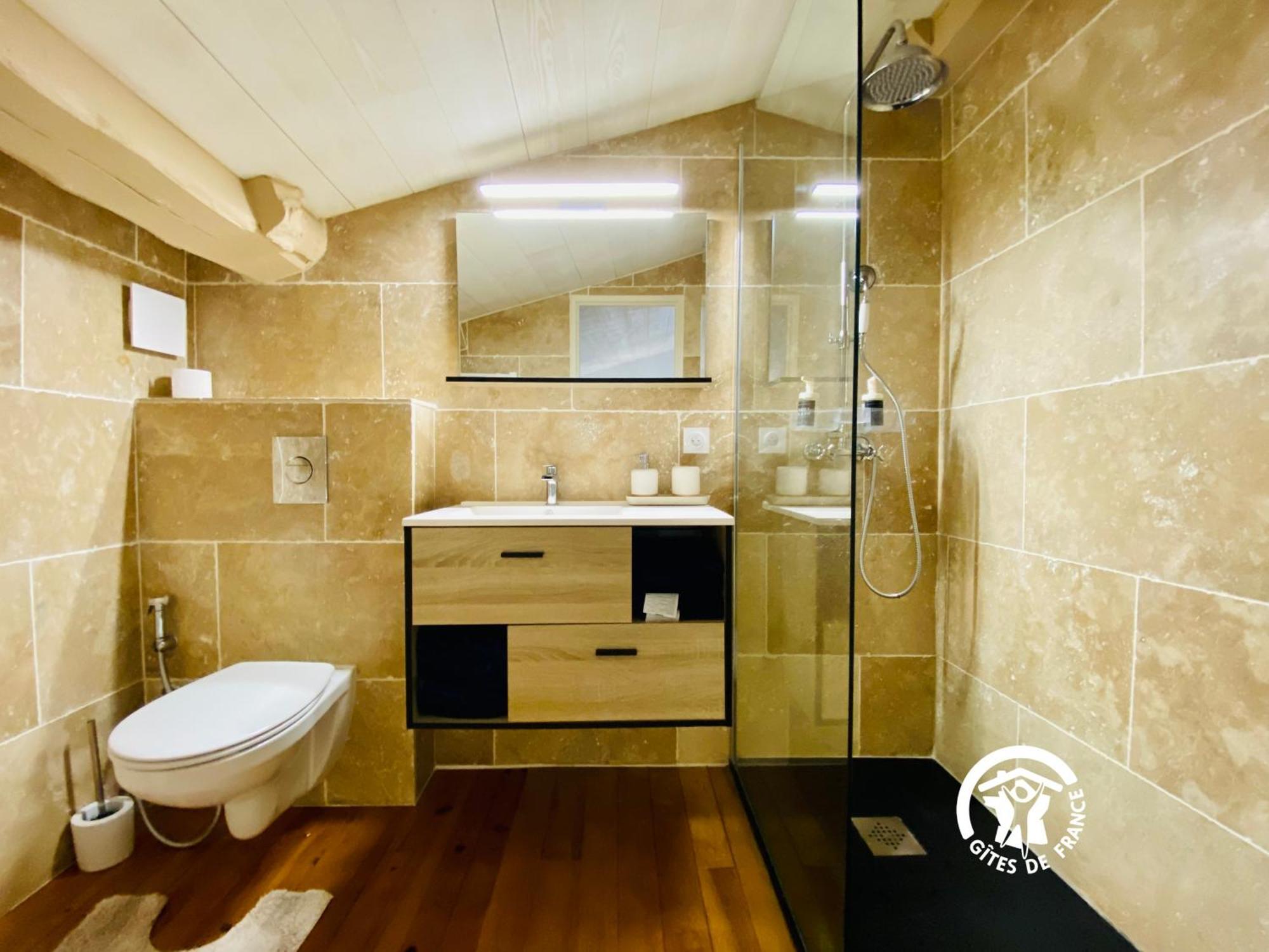 Loft Cocon Climatise - Imprenable Vue Sur Le Chateau Comtal قرقشونه المظهر الخارجي الصورة