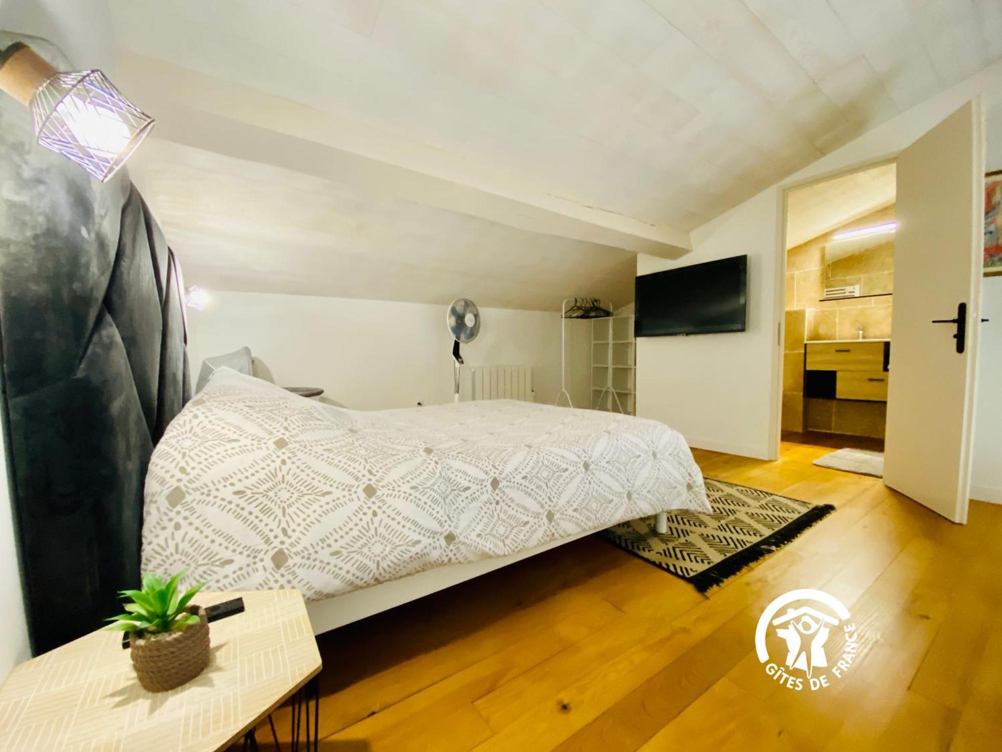 Loft Cocon Climatise - Imprenable Vue Sur Le Chateau Comtal قرقشونه المظهر الخارجي الصورة