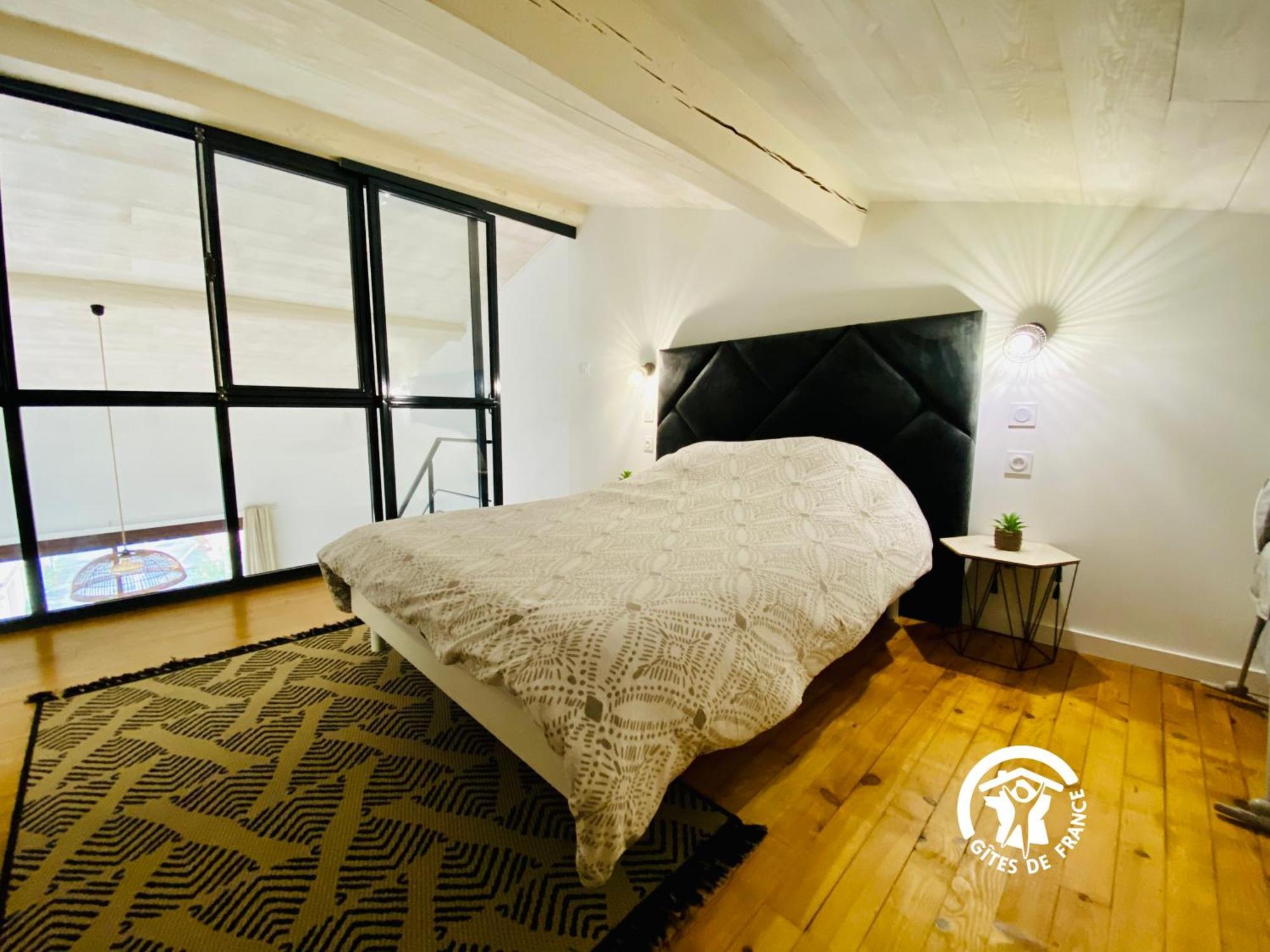Loft Cocon Climatise - Imprenable Vue Sur Le Chateau Comtal قرقشونه المظهر الخارجي الصورة