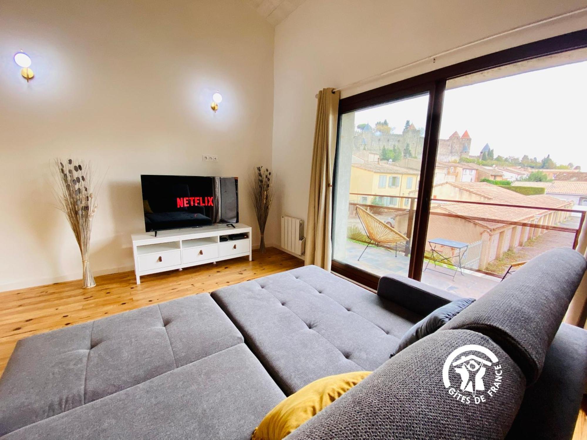 Loft Cocon Climatise - Imprenable Vue Sur Le Chateau Comtal قرقشونه المظهر الخارجي الصورة