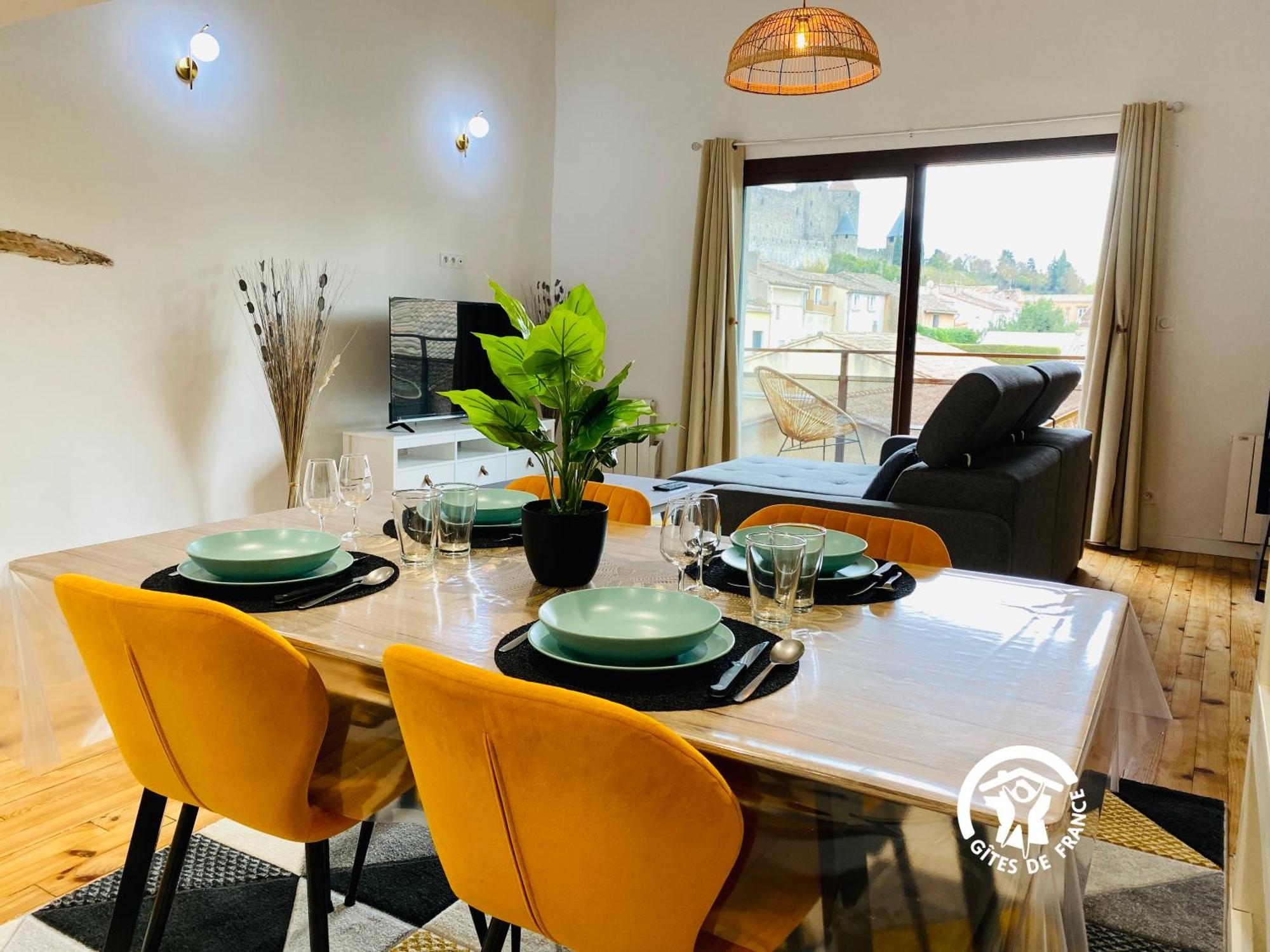 Loft Cocon Climatise - Imprenable Vue Sur Le Chateau Comtal قرقشونه المظهر الخارجي الصورة