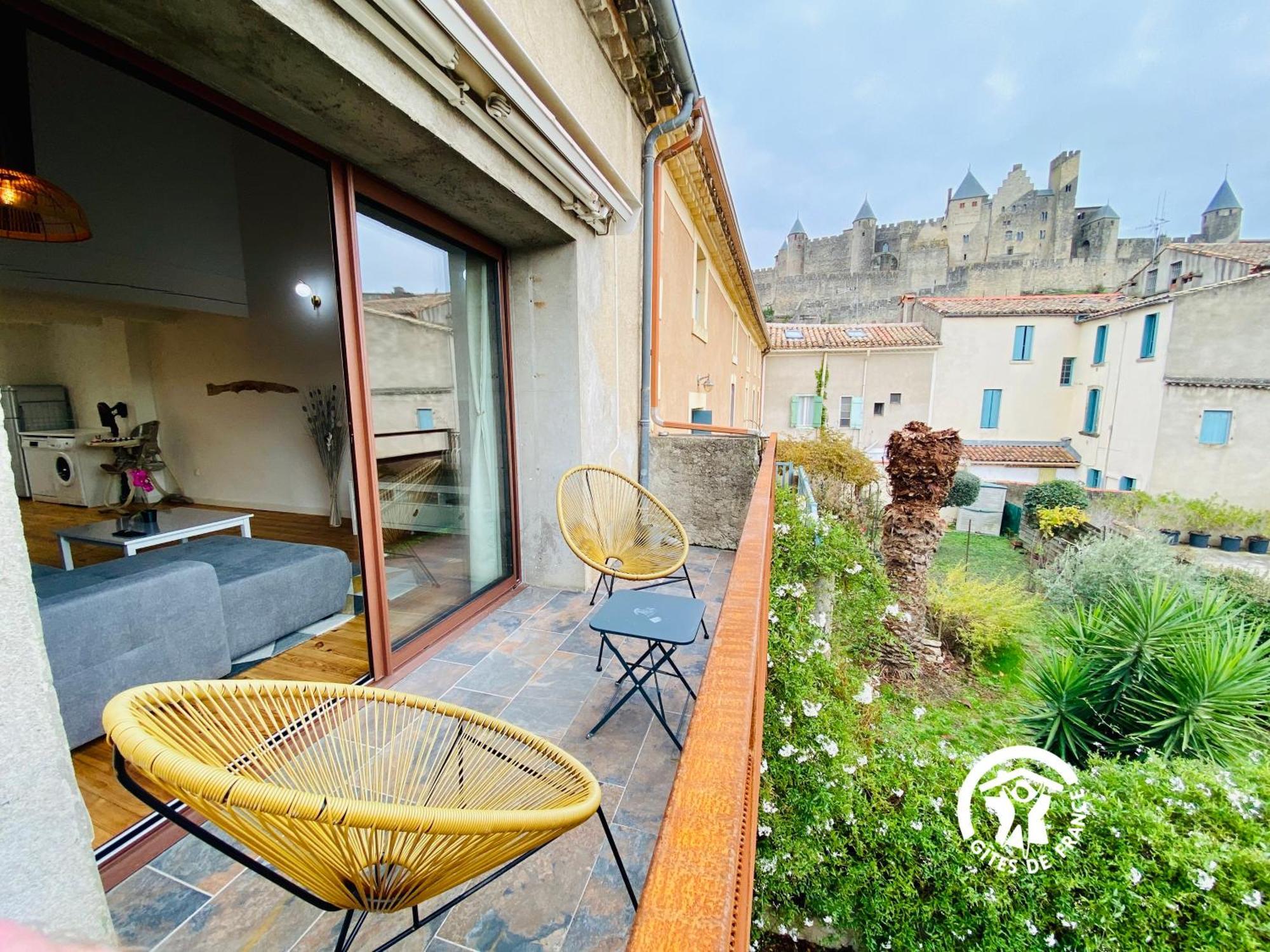 Loft Cocon Climatise - Imprenable Vue Sur Le Chateau Comtal قرقشونه المظهر الخارجي الصورة
