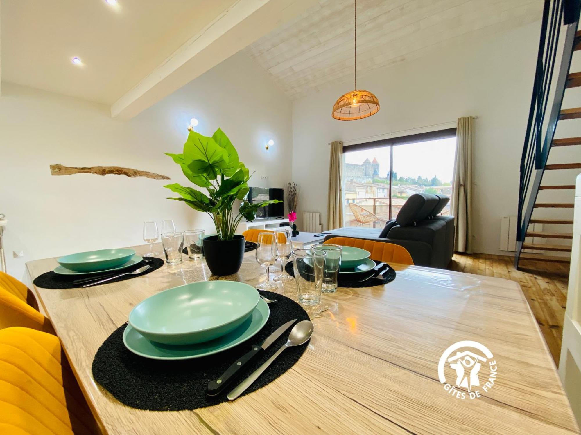 Loft Cocon Climatise - Imprenable Vue Sur Le Chateau Comtal قرقشونه المظهر الخارجي الصورة