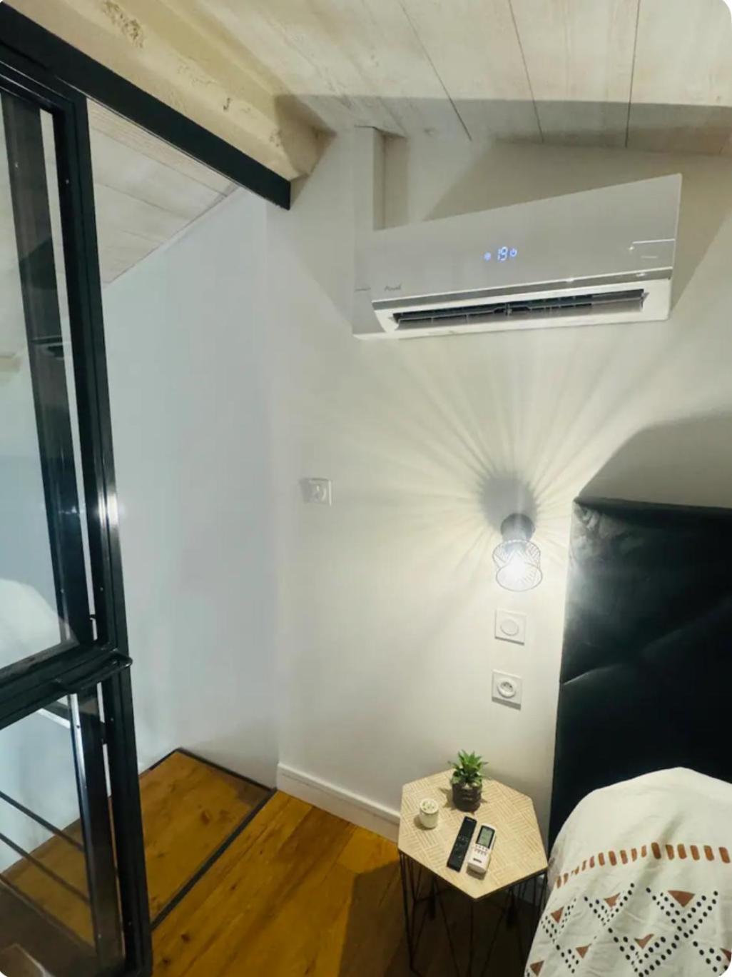 Loft Cocon Climatise - Imprenable Vue Sur Le Chateau Comtal قرقشونه المظهر الخارجي الصورة